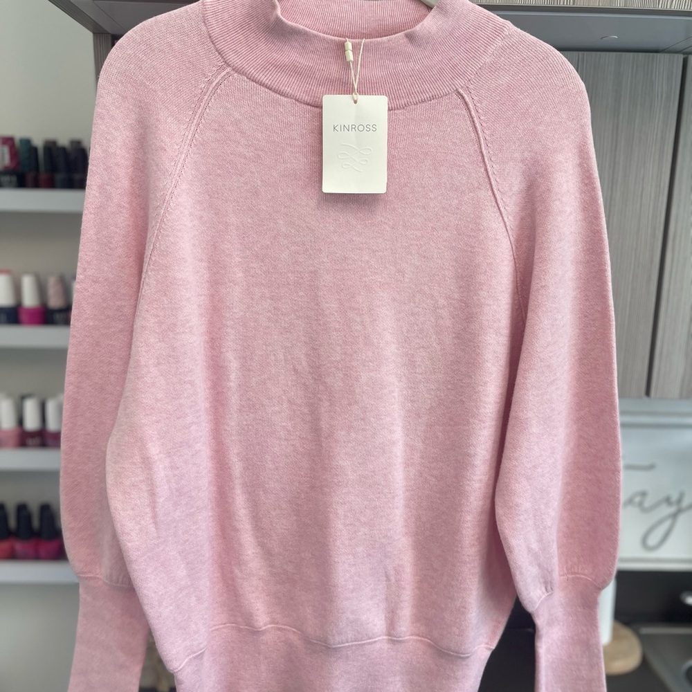 Kinross Soft Pink cashmere sweater